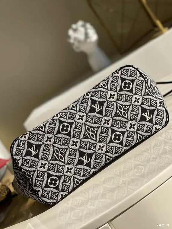 LOUIS NEVERFULL MM VUITTON 0511